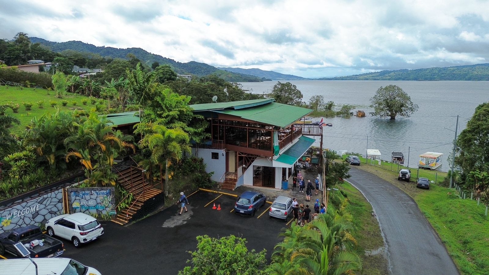 Paradise Villas CR - arenal-volcano-hotel (5).jpg